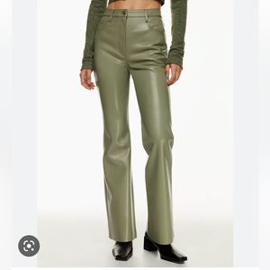 Aritzia Wilfred Melina Flare Pant